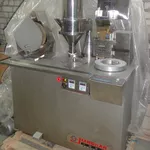 Продам полуавтоматическую капсулонаполняющую машину марки  CGN-208D