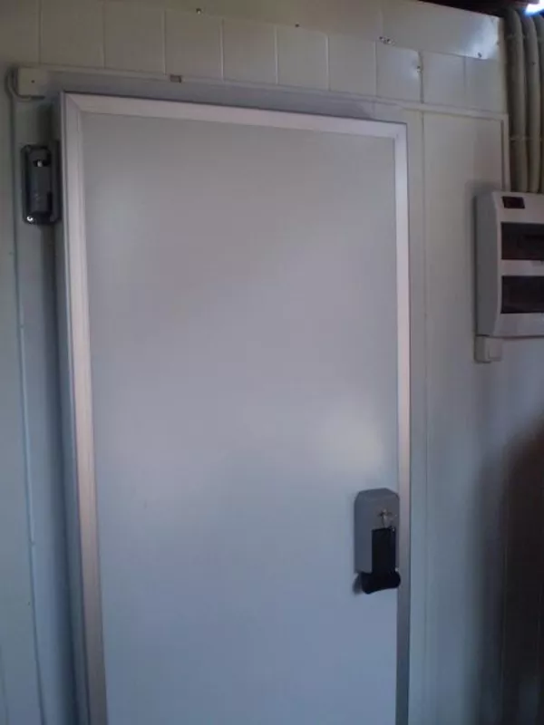 Продам холодильные двери 2