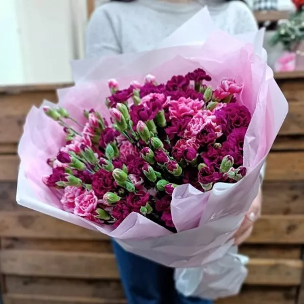 Служба доставки цветов в Харькове,  розы,  гвоздики,  тюльпаны,  ирисы 3