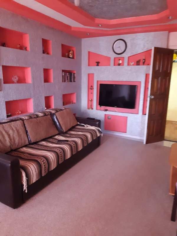 ПРОДАМ  СВОЮ Квартиру 550у.е. за  кв.м.  2