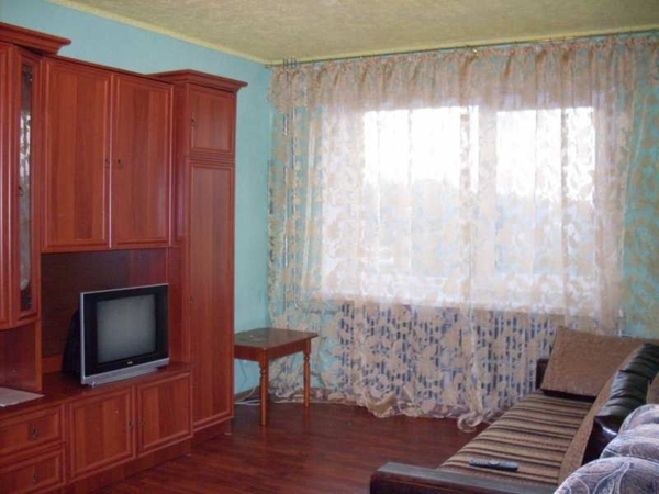 ПРОДАМ  СВОЮ Квартиру 550у.е. за  кв.м.  3