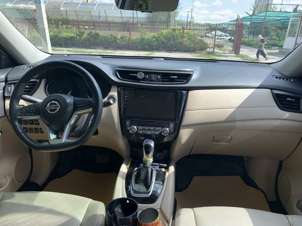 Продам свою машину Nissan Rogue 2019 год 2