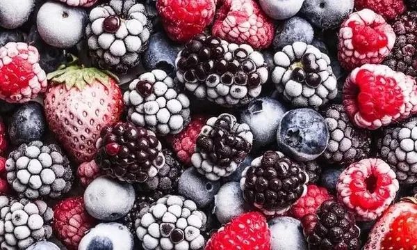 Холодильна та морозильна камери для Заморозки малини і суниці 2