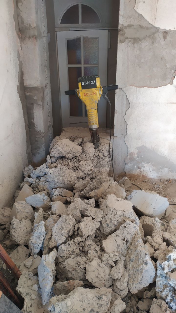 Проемы, отверстия в фундаментных блоках Демонтаж бетона, кирпича Харьков 2