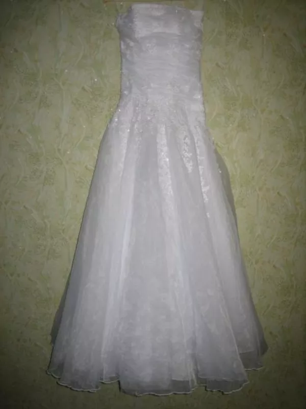 Продам Свадебное платье,  размер 44-48