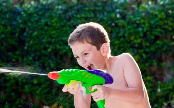 Игра на водяных пистолетах для детей и взрослых! 3